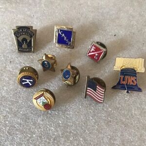 Vintage Enamel Pin Set - Multicolor lot of 9